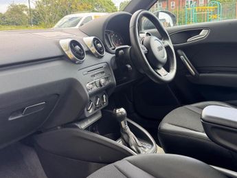 Audi A1 1.4 TFSI S line S Tronic Euro 5 (s/s) 3dr