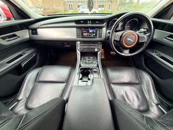 Jaguar XF 2.0d Prestige Auto Euro 6 (s/s) 4dr