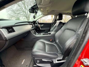 Jaguar XF 2.0d Prestige Auto Euro 6 (s/s) 4dr
