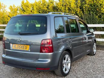 Volkswagen Touran 2.0 TDI Sport DSG 5dr (7 Seats)