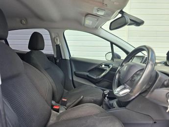 Peugeot 208 1.2 PureTech Active Euro 6 5dr