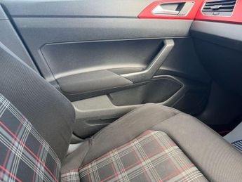 Volkswagen Polo 2.0 TSI GTI DSG Euro 6 (s/s) 5dr