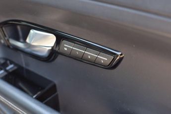 Land Rover Range Rover Evoque 2.2 SD4 Dynamic Auto 4WD Euro 5 3dr