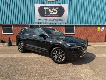 Volkswagen Touareg 3.0 TDI V6 R-Line Tiptronic 4Motion Euro 6 (s/s) 5dr