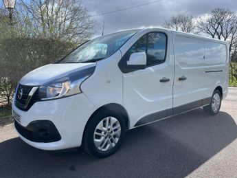 Nissan NV300 2.0 dCi 30 Tekna L2 H1 Euro 6 4dr