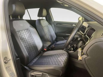 Volkswagen T-Roc 1.5 TSI R-Line SUV 5dr Petrol DSG Euro 6 (s/s) (150 ps)