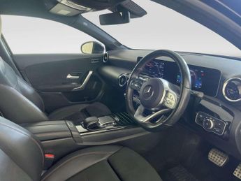Mercedes-Benz A Class 1.3 A250e 15.6kWh AMG Line (Executive) Hatchback 5dr Petrol Plug