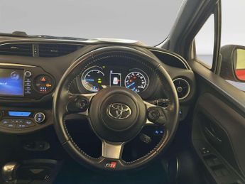 Toyota Yaris 1.5 VVT-h GR SPORT Hatchback 5dr Petrol Hybrid E-CVT Euro 6 (s/s