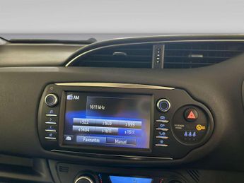 Toyota Yaris 1.5 VVT-h GR SPORT Hatchback 5dr Petrol Hybrid E-CVT Euro 6 (s/s