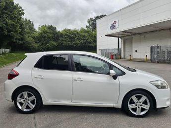 Toyota Auris 1.6 V-Matic SR Euro 5 5dr