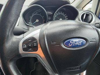 Ford Fiesta 1.0T EcoBoost Zetec Euro 5 (s/s) 5dr