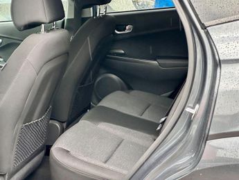 Hyundai KONA 64kWh Premium Auto 5dr (10.5kW Charger)