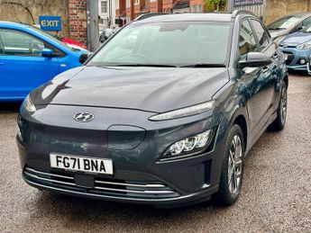 Hyundai KONA 64kWh Premium Auto 5dr (10.5kW Charger)