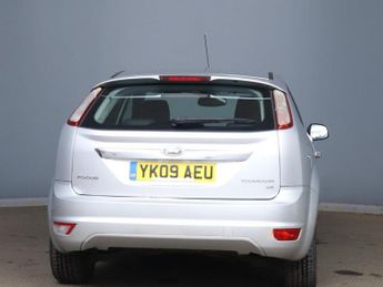 Ford Focus 1.6 Titanium 5dr