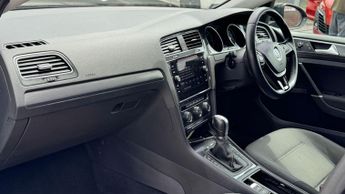 Volkswagen Golf 1.6 TDI SE Nav Hatchback 5dr Diesel DSG Euro 6 (s/s) (115 ps)
