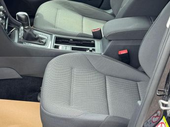 Volkswagen Golf 1.6 TDI SE Nav Hatchback 5dr Diesel DSG Euro 6 (s/s) (115 ps)