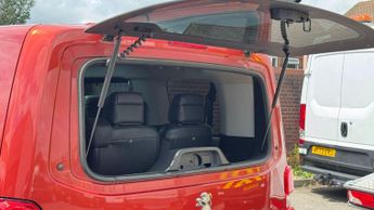 Peugeot Traveller 2.0 BlueHDi Allure Standard MPV 5dr Diesel EAT8 MWB Euro 6 (s/s)