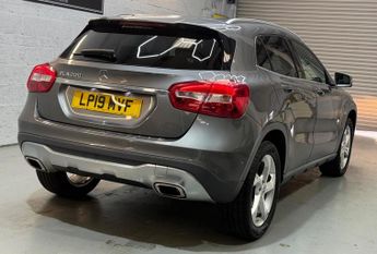 Mercedes-Benz GLA 1.6 GLA200 Sport (Executive) 7G-DCT Euro 6 (s/s) 5dr