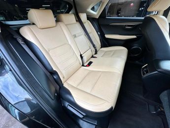 Lexus NX 2.5 300h Luxury E-CVT 4WD Euro 6 (s/s) 5dr