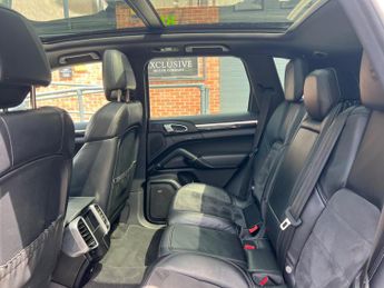 Porsche Cayenne 3.0 TD V6 Platinum Edition TiptronicS 4WD Euro 6 (s/s) 5dr