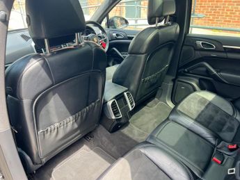 Porsche Cayenne 3.0 TD V6 Platinum Edition TiptronicS 4WD Euro 6 (s/s) 5dr