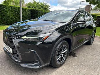 Lexus NX 2.5 450h+ 18.1kWh E-CVT 4WD Euro 6 (s/s) 5dr
