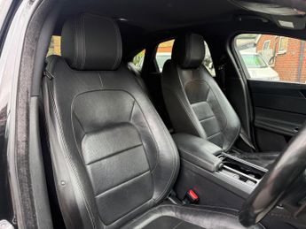 Jaguar XF 2.0d R-Sport Auto Euro 6 (s/s) 4dr