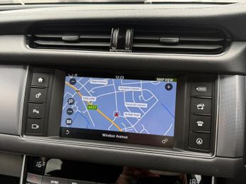 Jaguar XF 2.0d R-Sport Auto Euro 6 (s/s) 4dr