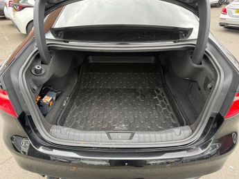 Jaguar XF 2.0d R-Sport Auto Euro 6 (s/s) 4dr