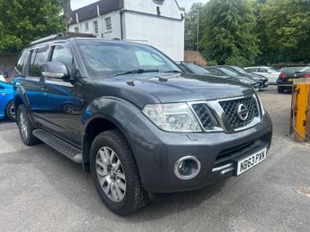 Nissan Pathfinder 2.5 dCi Tekna Auto 4WD Euro 5 5dr