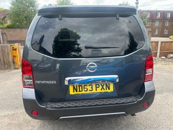 Nissan Pathfinder 2.5 dCi Tekna Auto 4WD Euro 5 5dr