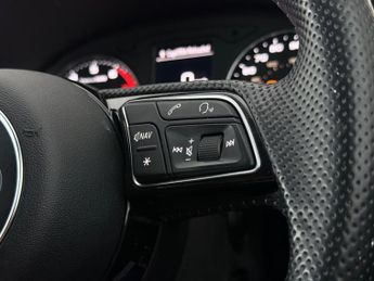 Audi Q2 1.5 TFSI CoD 35 Black Edition S Tronic Euro 6 (s/s) 5dr