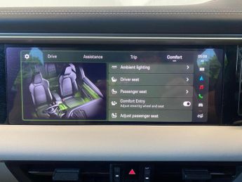 Porsche Macan 100kWh Auto 5dr