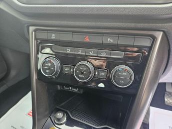 Volkswagen T-Roc 2.0 TDI SE Euro 6 (s/s) 5dr