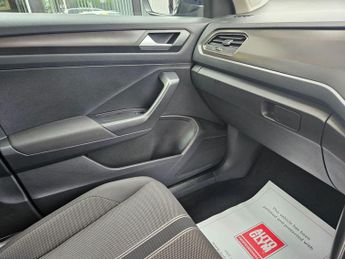 Volkswagen T-Roc 2.0 TDI SE Euro 6 (s/s) 5dr