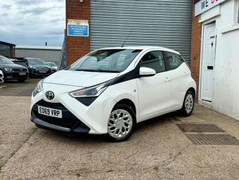 Toyota AYGO 1.0 VVT-i x-play Euro 6 5dr
