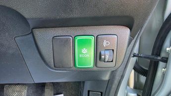 Honda Jazz Fit 1.3h IMA HE EURO 5 CVT 5dr