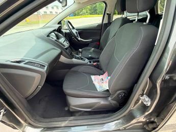 Ford Focus 1.0T EcoBoost Zetec Edition Euro 6 (s/s) 5dr