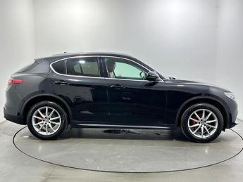 Alfa Romeo Stelvio 2.2 TD Speciale Auto Q4 AWD Euro 6 (s/s) 5dr