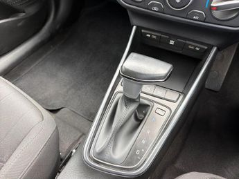 Hyundai Bayon 1.0 T-GDi MHEV SE Connect SUV 5dr Petrol Hybrid DCT Euro 6 (s/s)