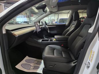 Tesla Model Y Auto RWD 5dr
