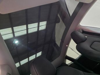 Tesla Model Y Auto RWD 5dr