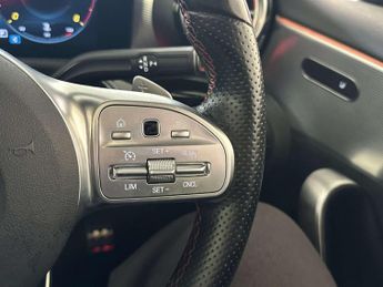 Mercedes-Benz A Class 2.0 A180d AMG Line Night Edition (Premium Plus) Hatchback 5dr Di