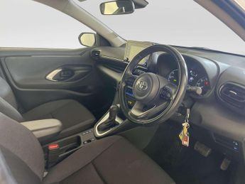 Toyota Yaris 1.5 VVT-h Icon Hatchback 5dr Petrol Hybrid E-CVT Euro 6 (s/s) (1