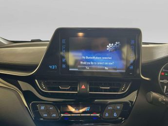 Toyota C-HR 1.8 VVT-h Icon SUV 5dr Petrol Hybrid CVT Euro 6 (s/s) (122 ps)