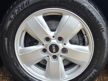 MINI Hatch 1.5 Cooper D Euro 6 (s/s) 5dr