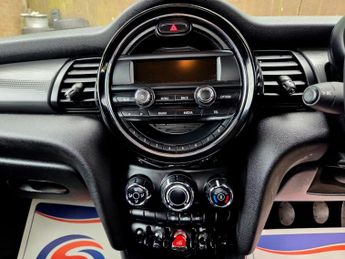 MINI Hatch 1.5 Cooper D Euro 6 (s/s) 5dr