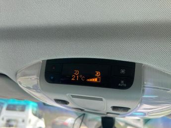 Mercedes-Benz V Class V350 V6 Trend Luxury Package 7S Auto 5DR