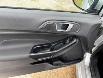 Ford Fiesta 1.0T EcoBoost ST-Line Euro 6 (s/s) 3dr