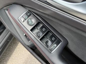 Mercedes-Benz GLA 1.6 GLA200 AMG Line Edition 7G-DCT Euro 6 (s/s) 5dr